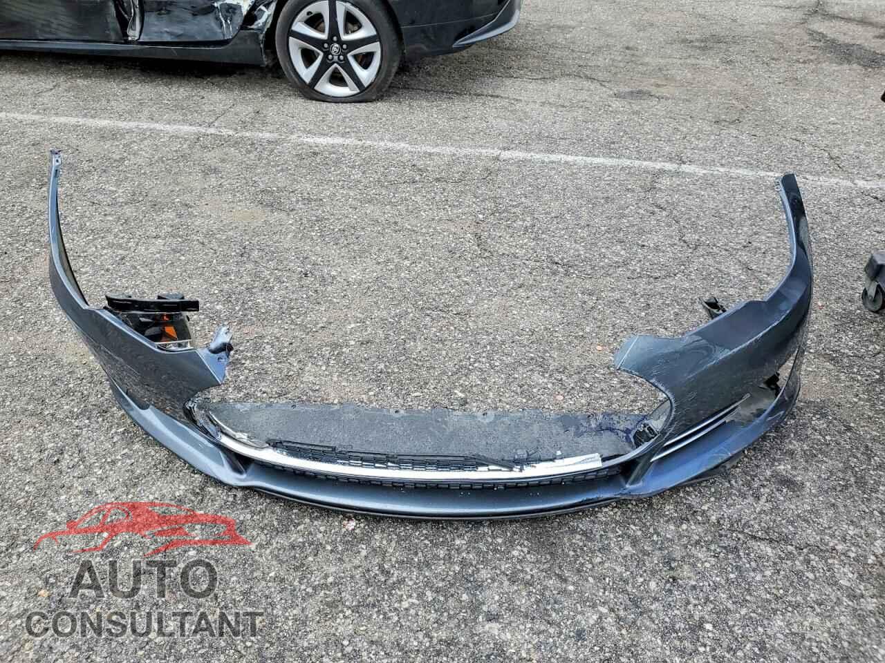 TESLA MODEL S 2014 - 5YJSA1H11EFP40545