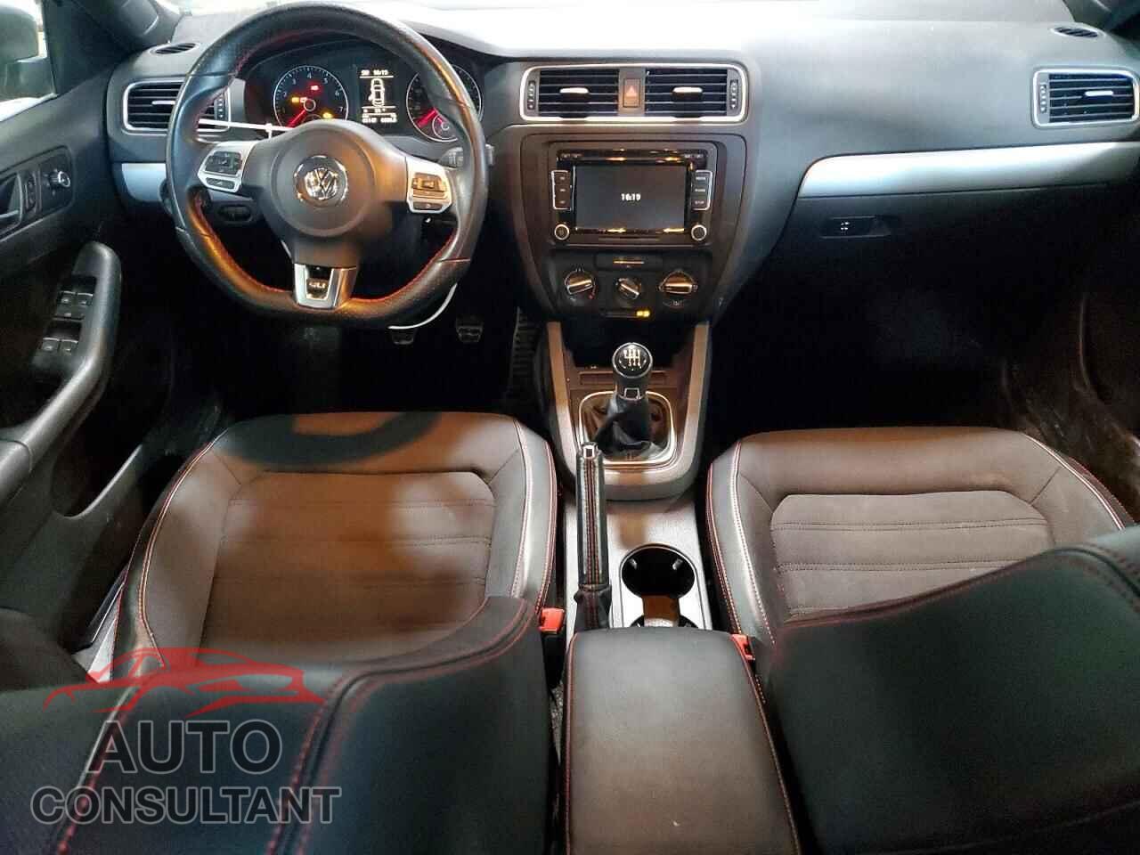 VOLKSWAGEN JETTA 2012 - 3VW567AJ3CM131992