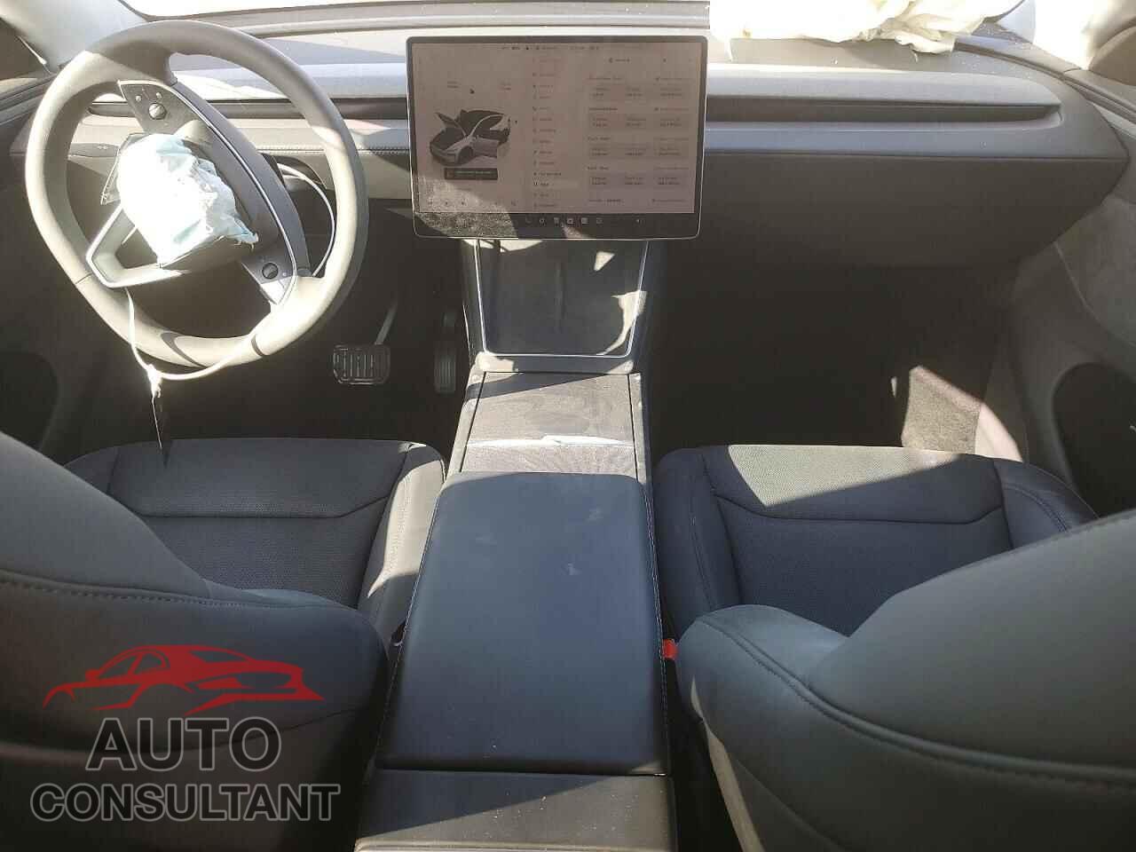 TESLA MODEL Y 2026 - 7SAYGDED5TA439394