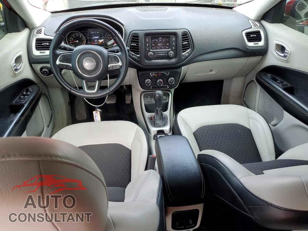 JEEP COMPASS 2018 - 3C4NJCBB6JT223912