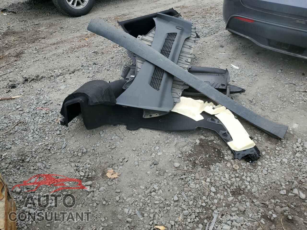 TESLA MODEL Y 2023 - 7SAYGDEE1PF614001
