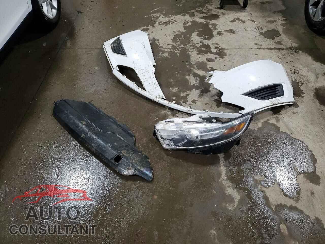 FORD TAURUS 2015 - 1FAHP2D86FG115069