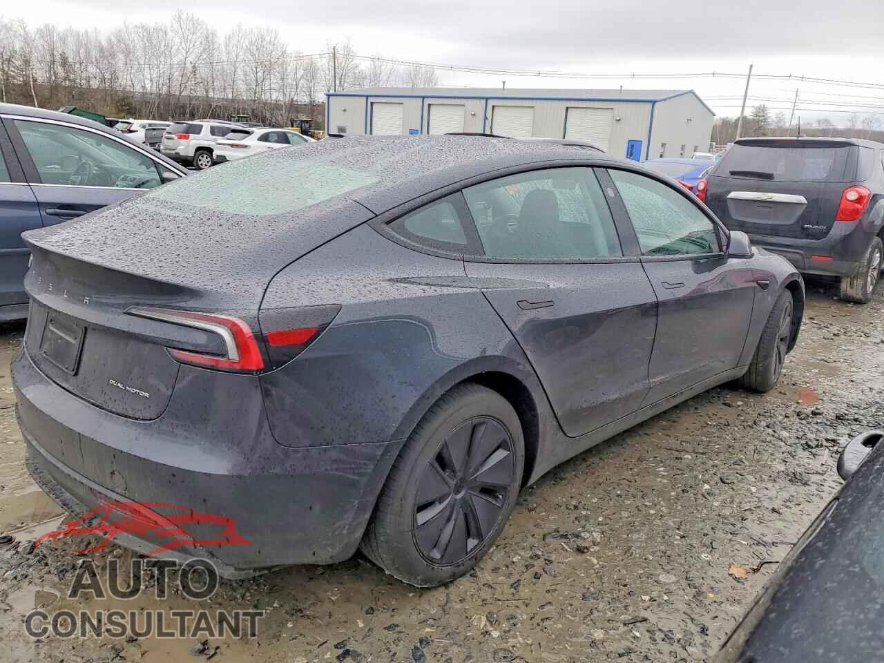 TESLA MODEL 3 2024 - 5YJ3E1EB7RF732882