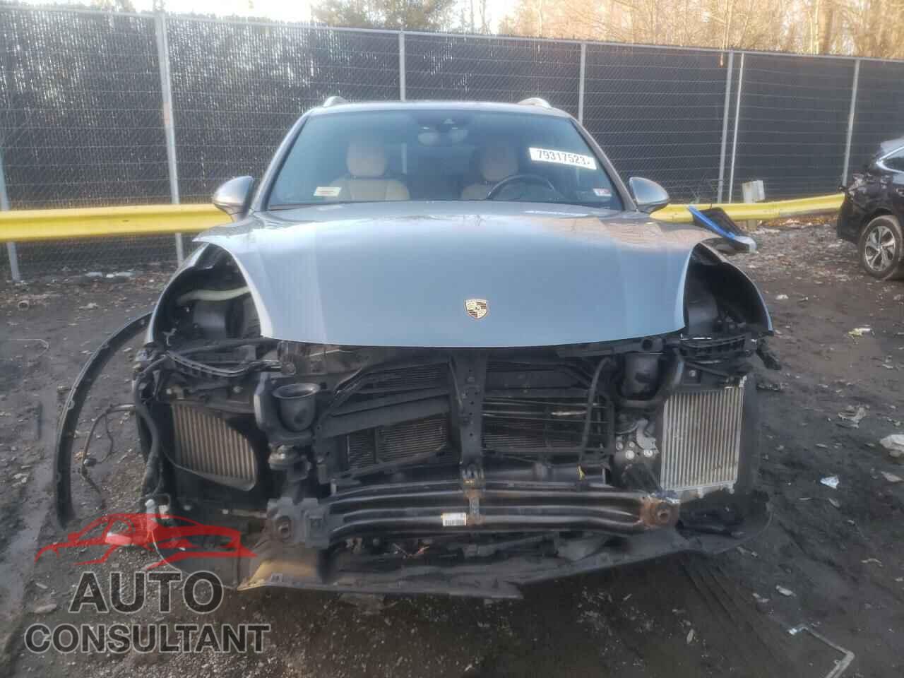PORSCHE CAYENNE 2015 - WP1AB2A25FLA59089