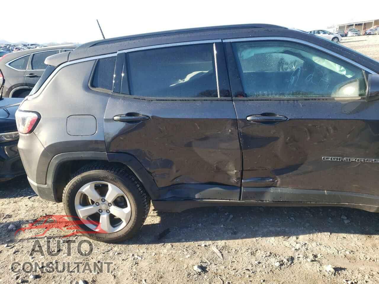 JEEP COMPASS 2018 - 3C4NJDBB7JT355809