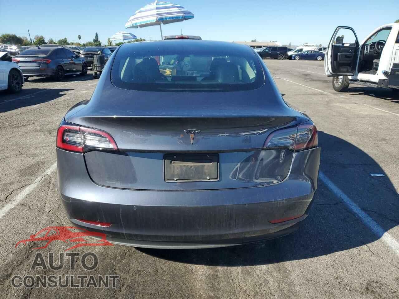 TESLA MODEL 3 2022 - 5YJ3E1EA0NF372498