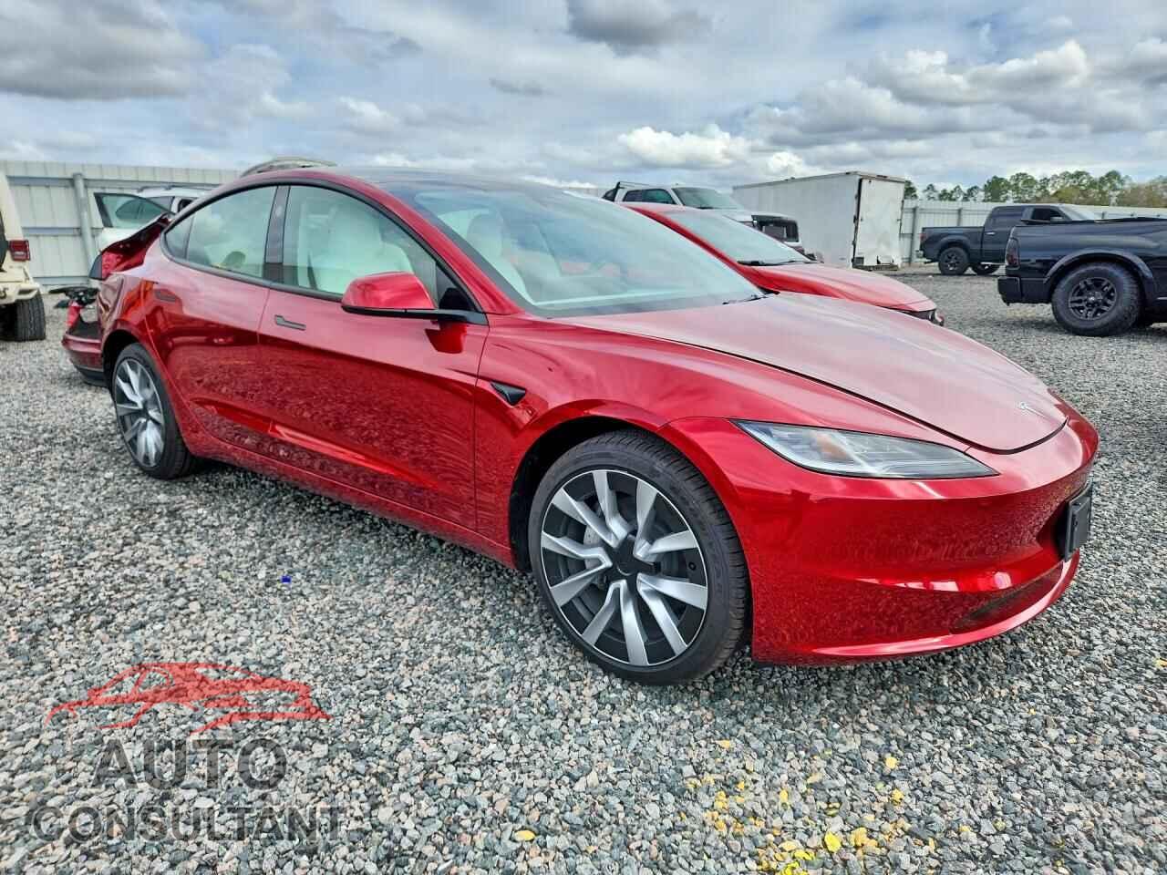 TESLA MODEL 3 2025 - 5YJ3E1EA7SF905376