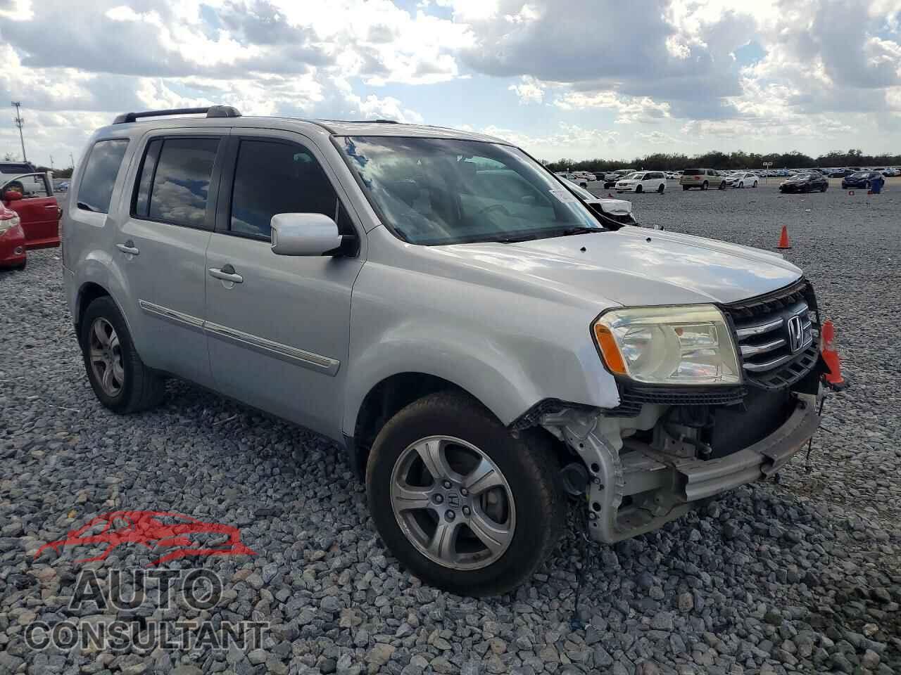 HONDA PILOT 2015 - 5FNYF3H93FB001398