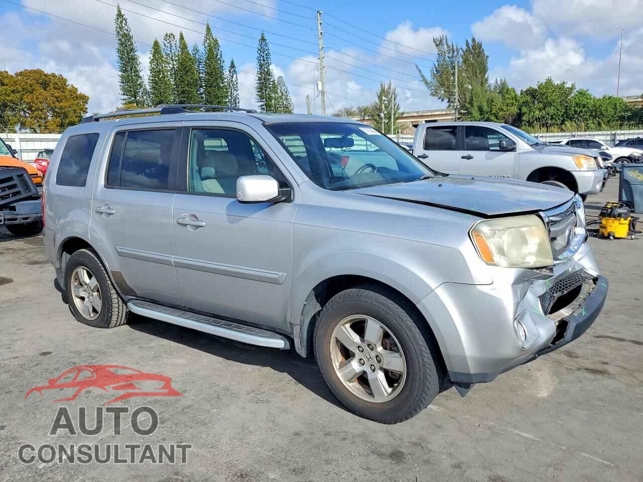 HONDA PILOT 2010 - 5FNYF3H60AB011644