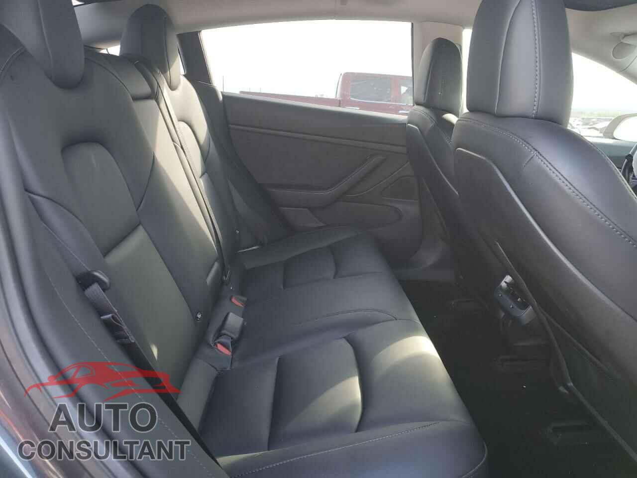 TESLA MODEL 3 2018 - 5YJ3E1EA6JF030497