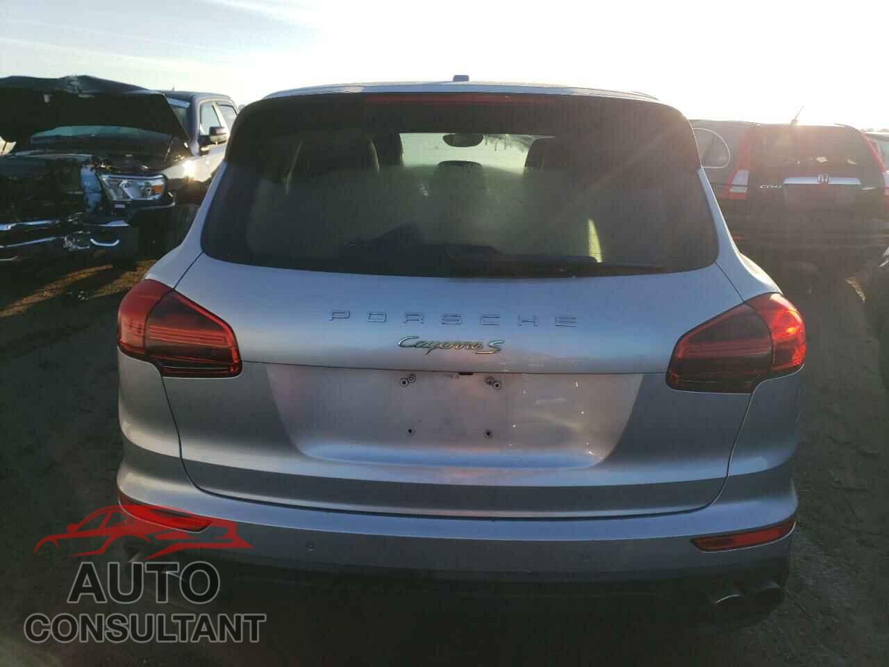 PORSCHE CAYENNE 2017 - WP1AE2A29HLA71658