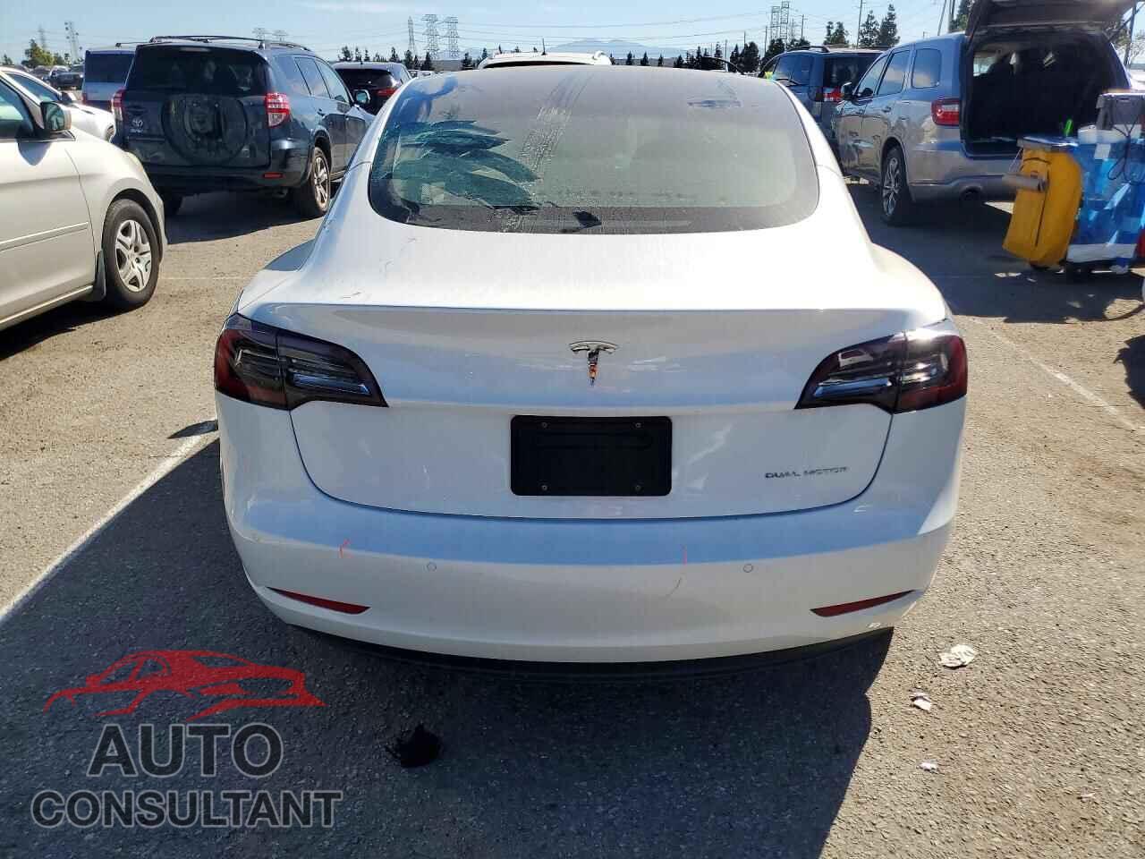 TESLA MODEL 3 2022 - 5YJ3E1EB6NF180575