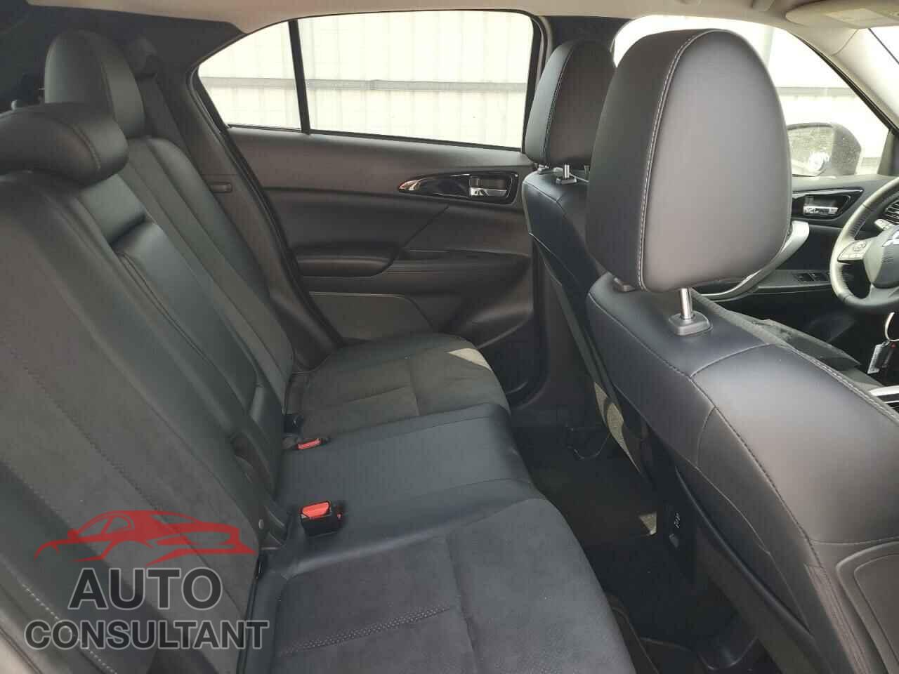 MITSUBISHI ECLIPSE 2023 - JA4ATWAA8PZ003525