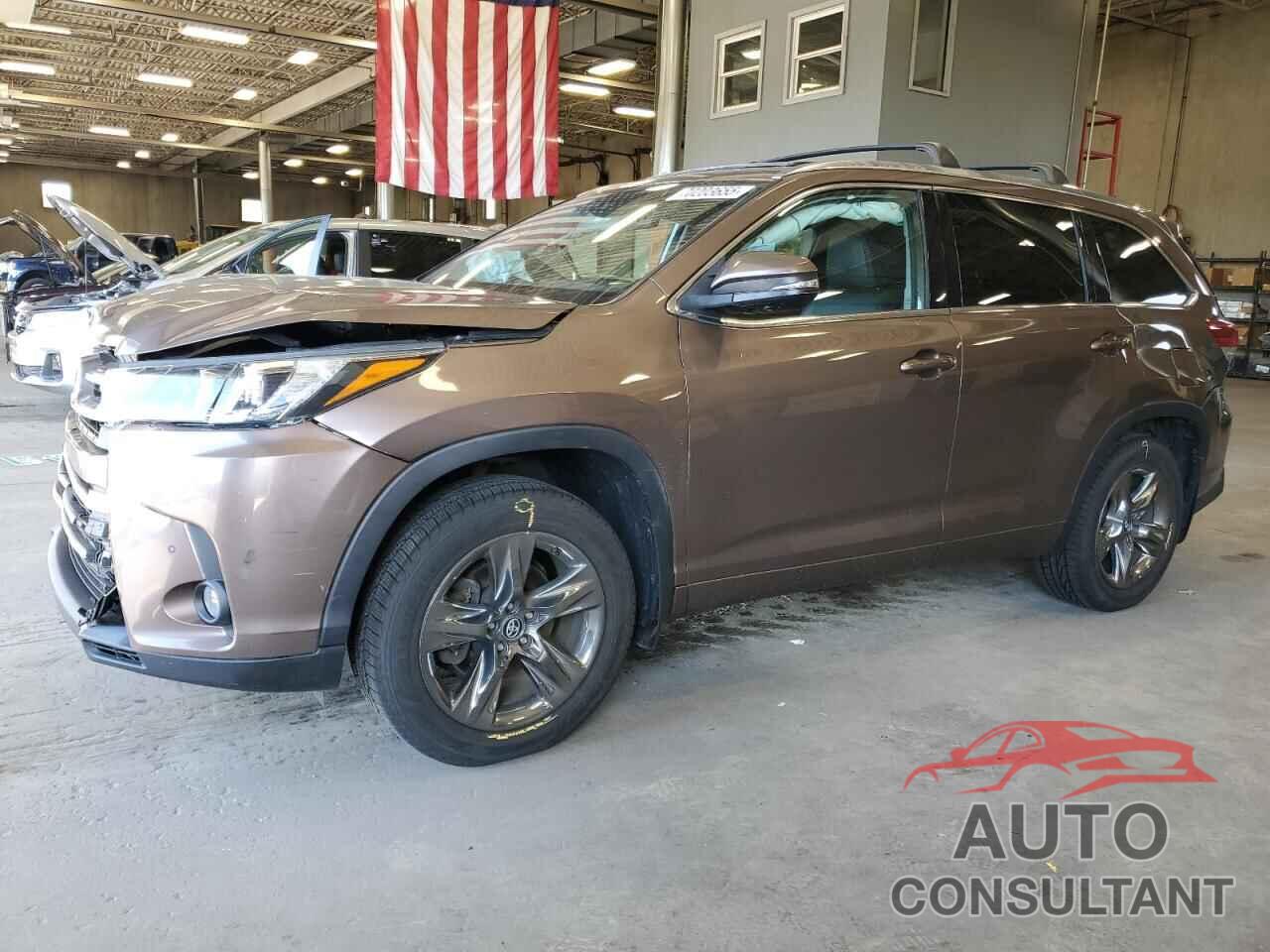 TOYOTA HIGHLANDER 2018 - 5TDDZRFH6JS879995