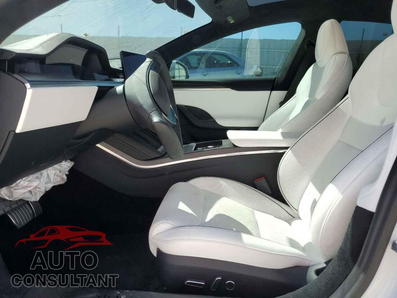 TESLA MODEL S 2023 - 5YJSA1E67PF525531