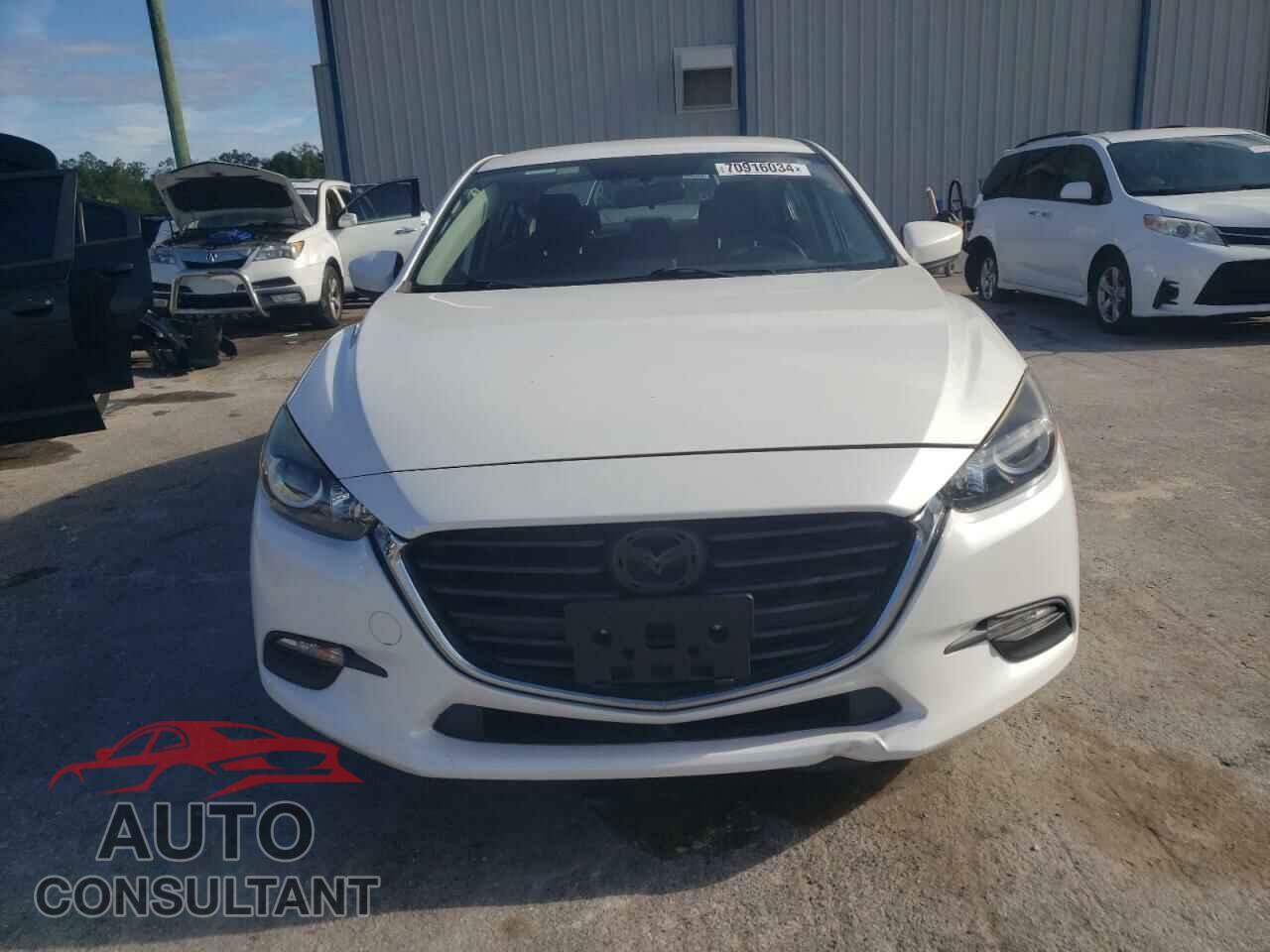 MAZDA 3 2017 - 3MZBN1U75HM107655