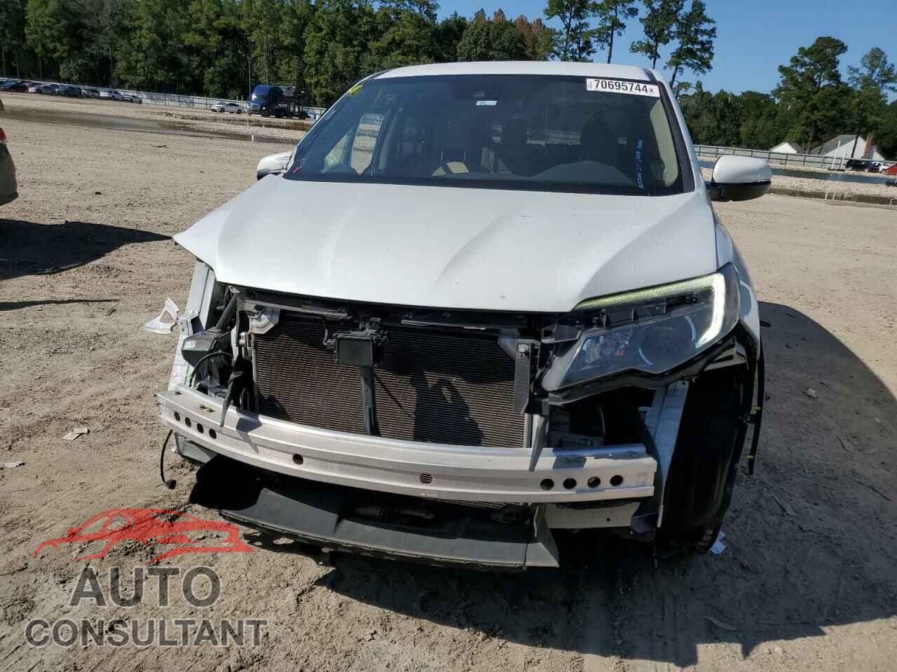HONDA PILOT 2020 - 5FNYF5H36LB020935