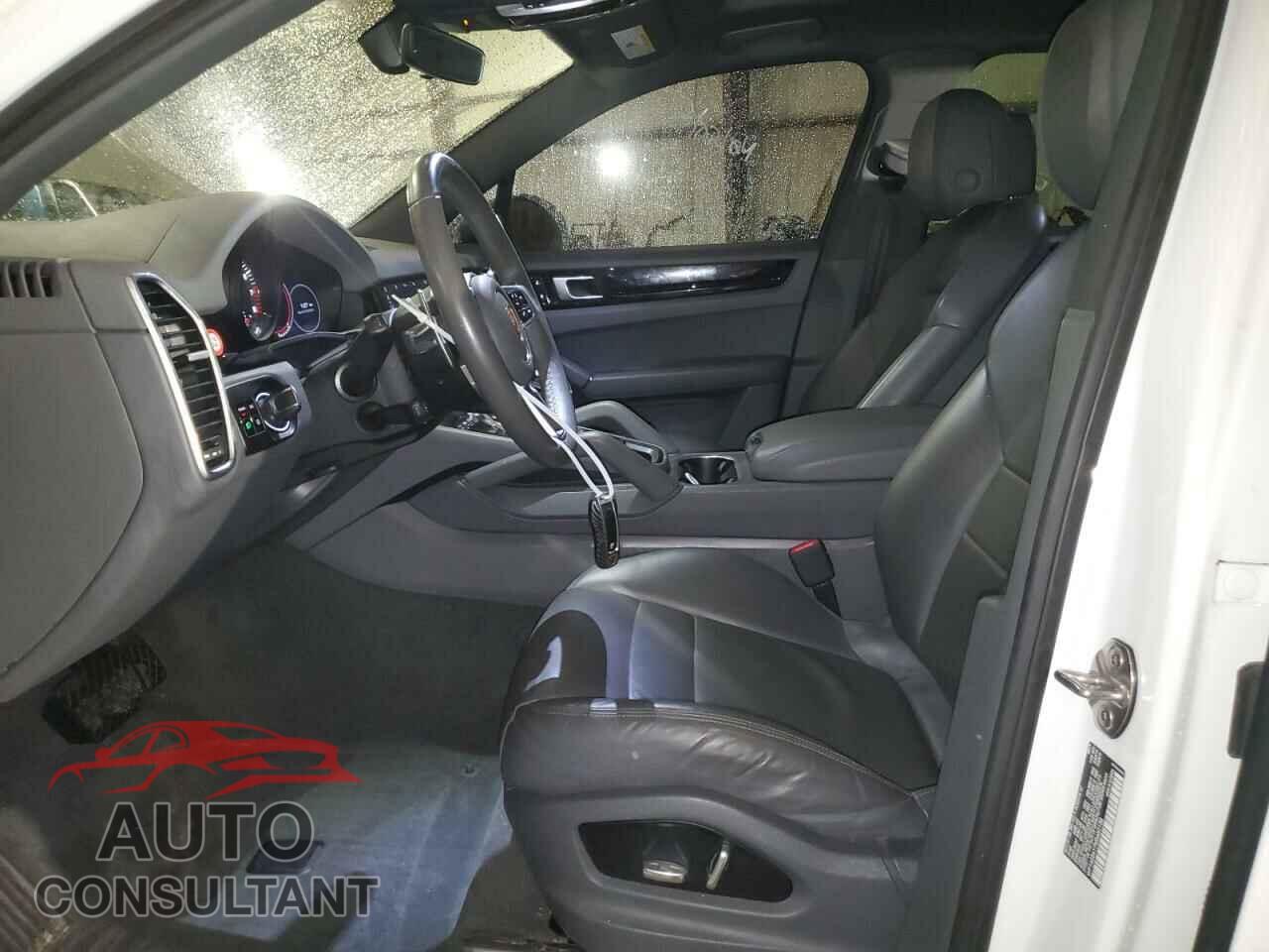 PORSCHE CAYENNE 2019 - WP1AE2AY7KDA50135