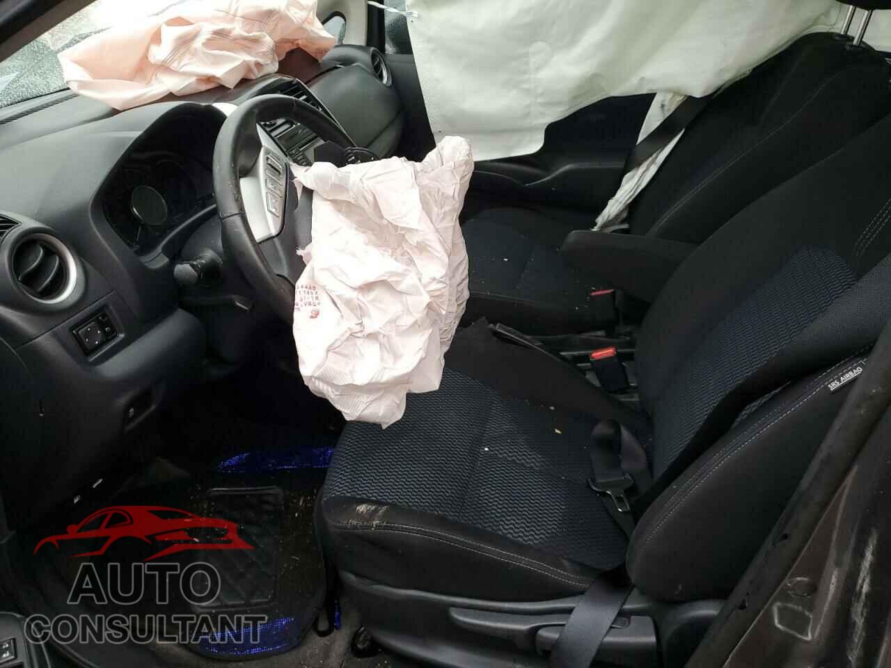 NISSAN VERSA 2017 - 3N1CE2CP4HL372056