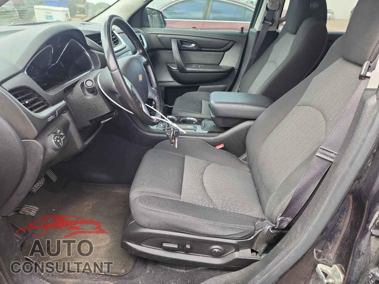 CHEVROLET TRAVERSE 2015 - 1GNKVHKD0FJ131643
