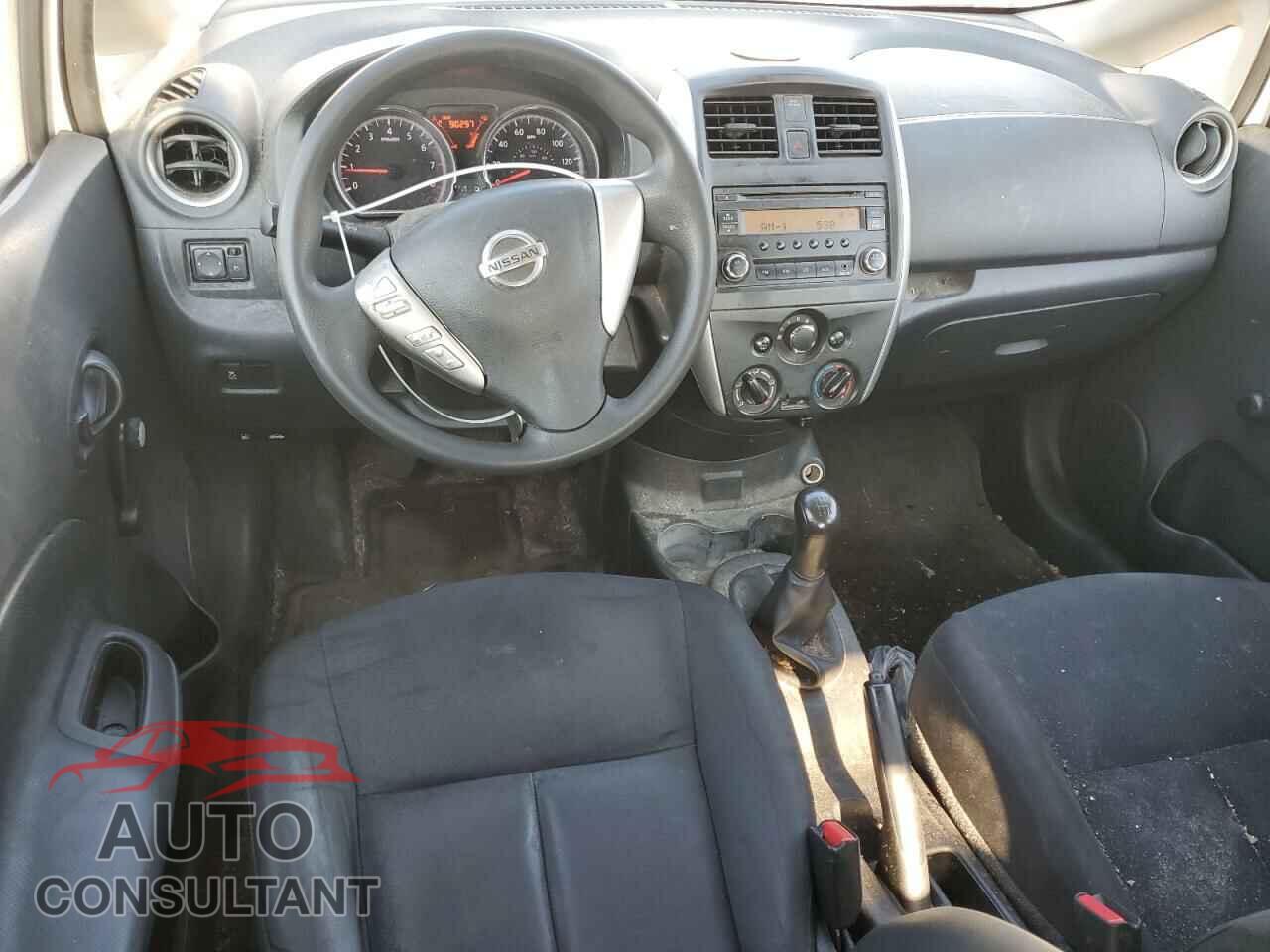 NISSAN VERSA 2017 - 3N1CE2CP4HL358125