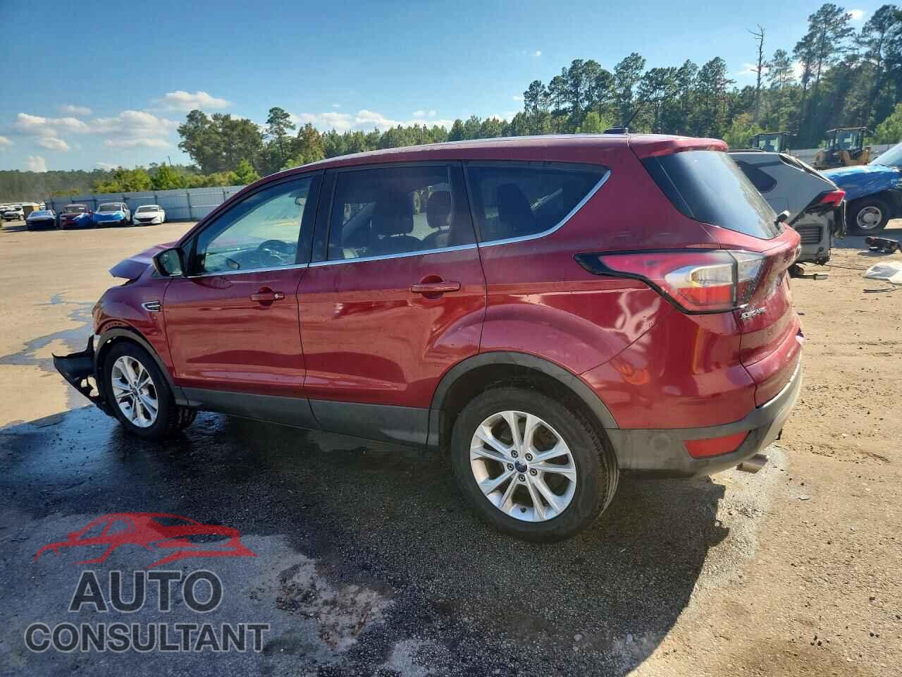 FORD ESCAPE 2017 - 1FMCU0GD4HUC58628