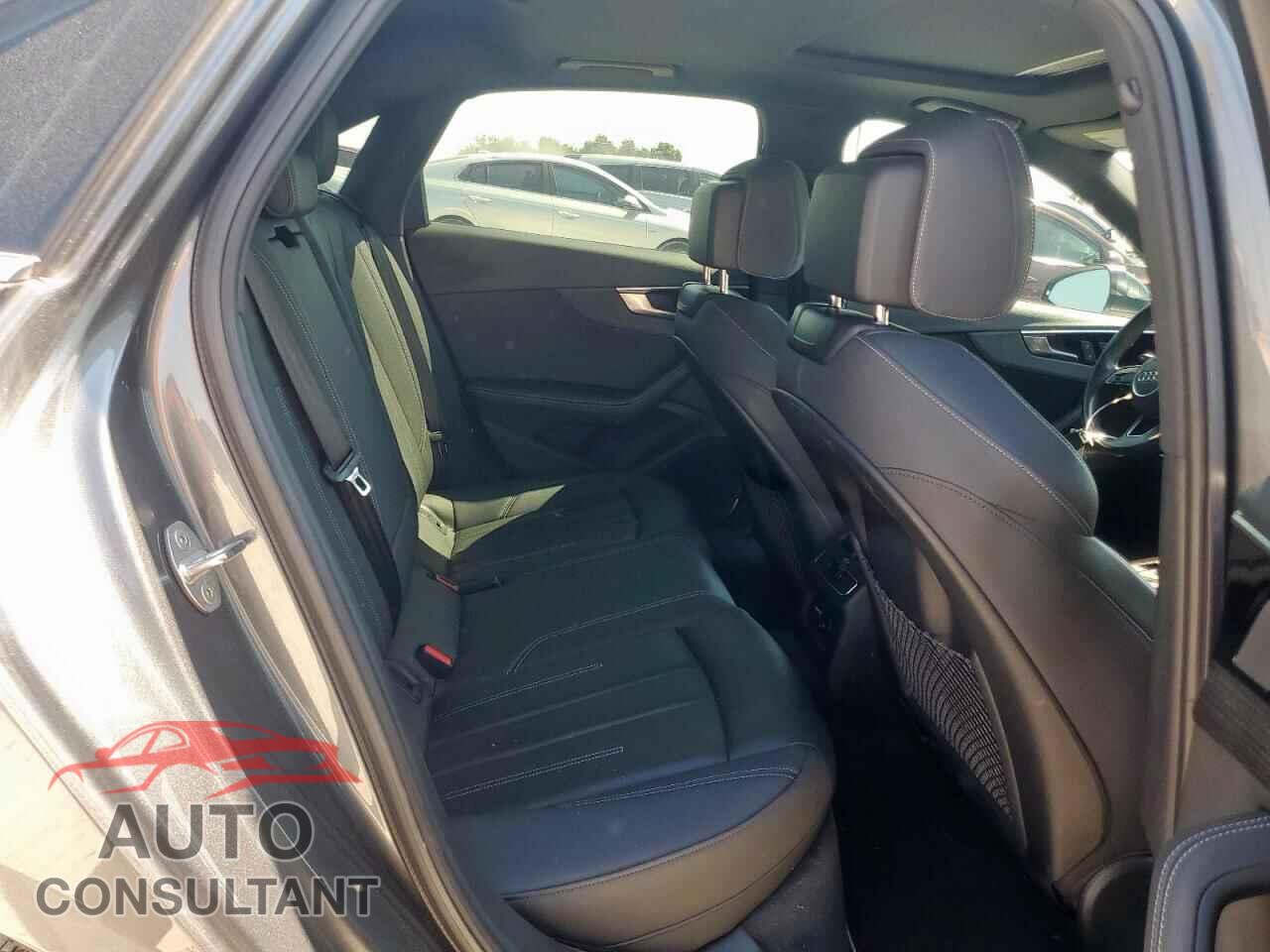 AUDI A4 2022 - WAUEAAF48NN015159