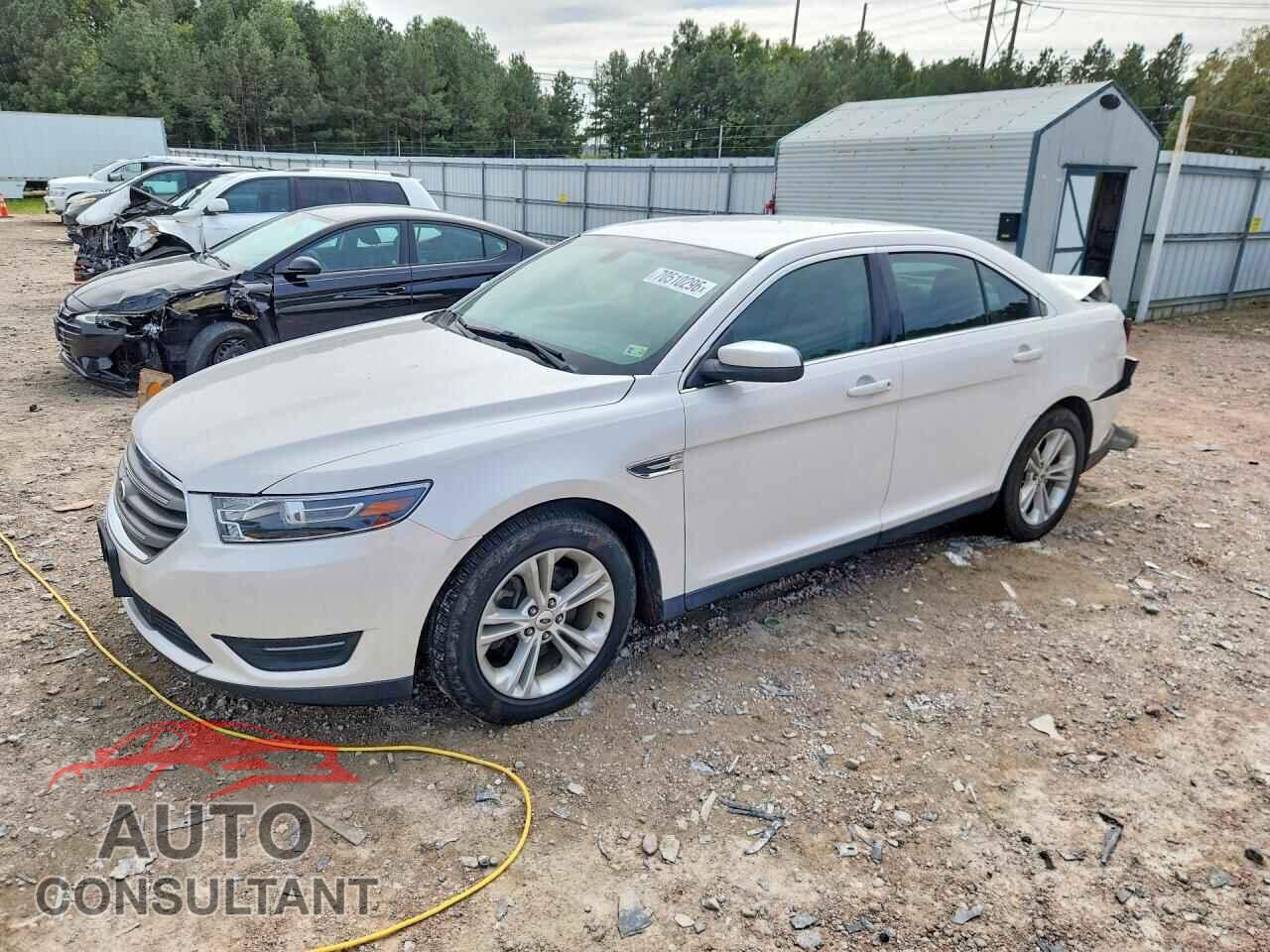 FORD TAURUS 2017 - 1FAHP2E89HG146172