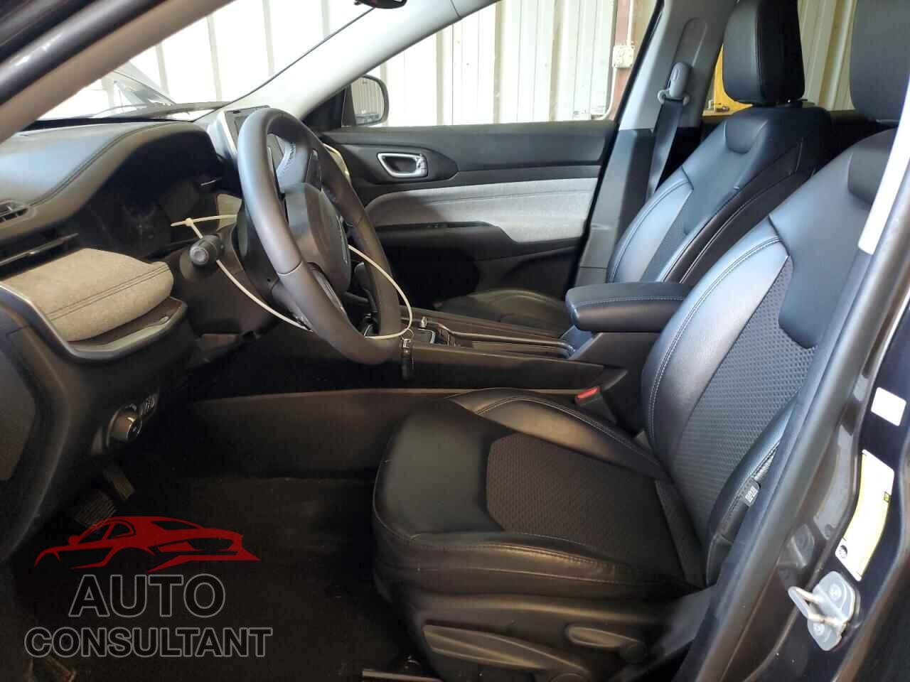 JEEP COMPASS 2022 - 3C4NJDBB0NT176744