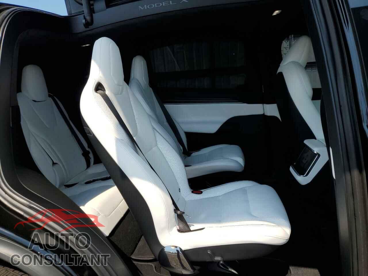 TESLA MODEL X 2023 - 7SAXCBE65PF430023