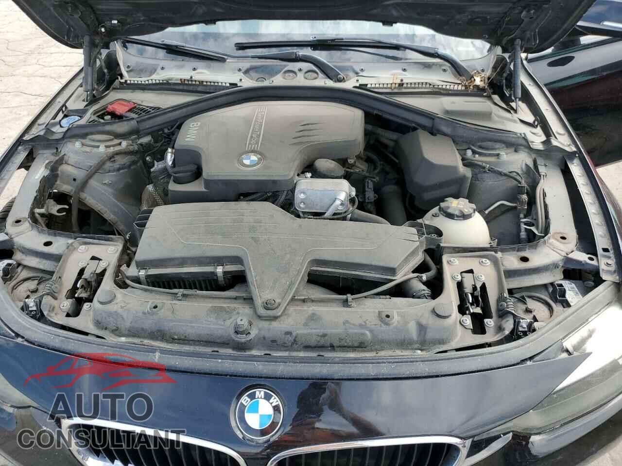 BMW 3 SERIES 2016 - WBA8E1G57GNU11286