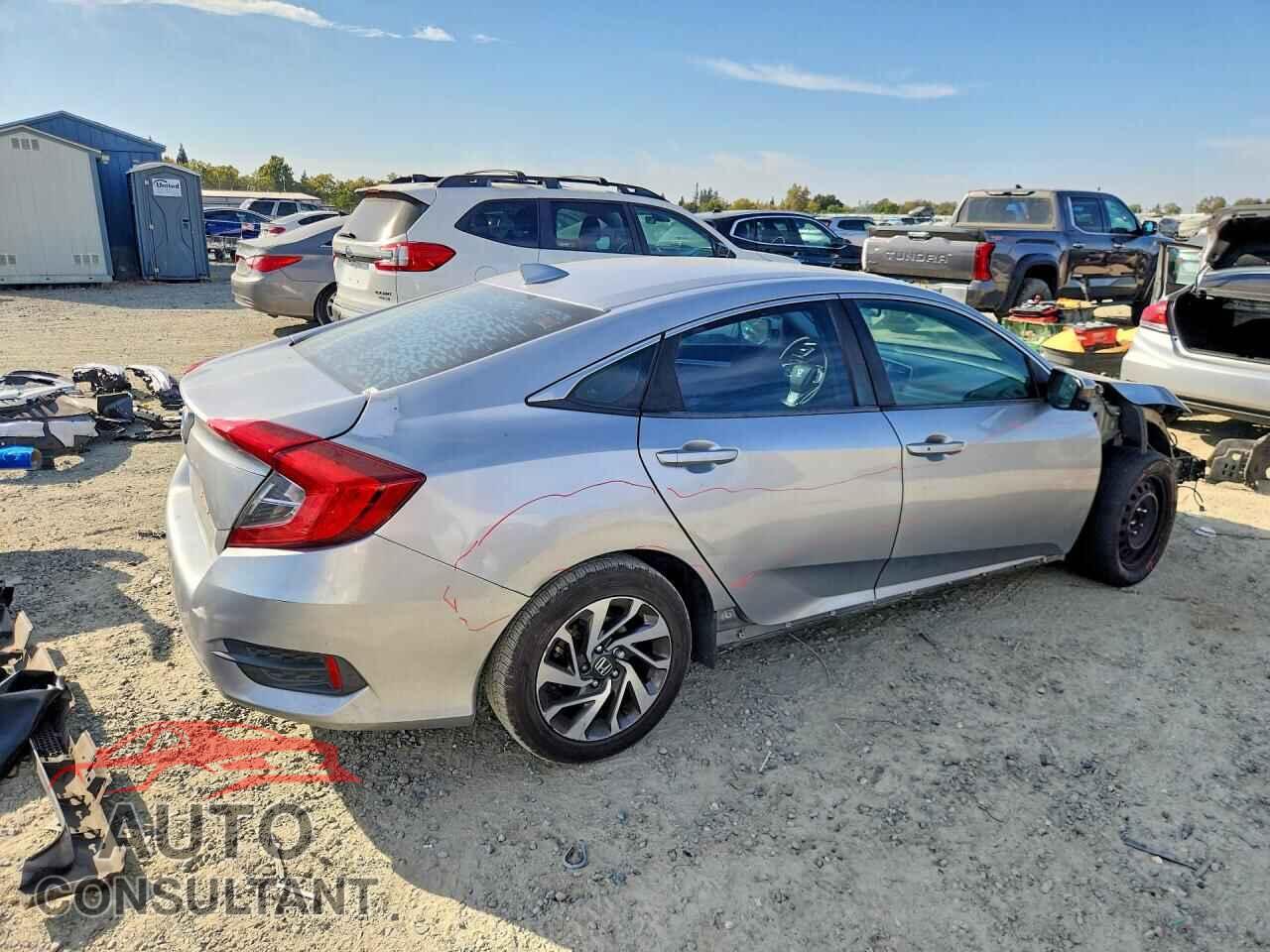 HONDA CIVIC 2017 - 19XFC2F78HE204694
