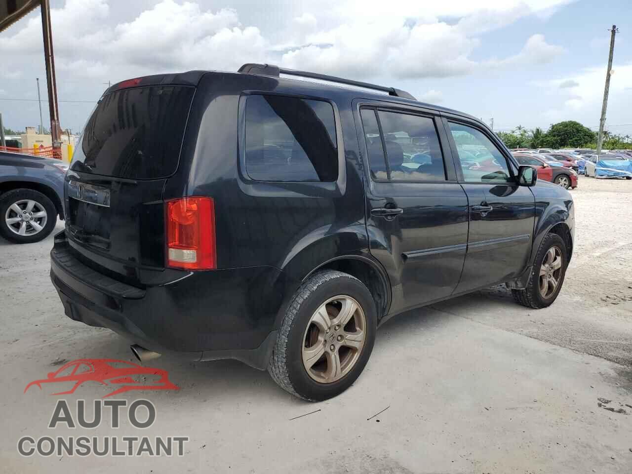 HONDA PILOT 2013 - 5FNYF3H63DB021489