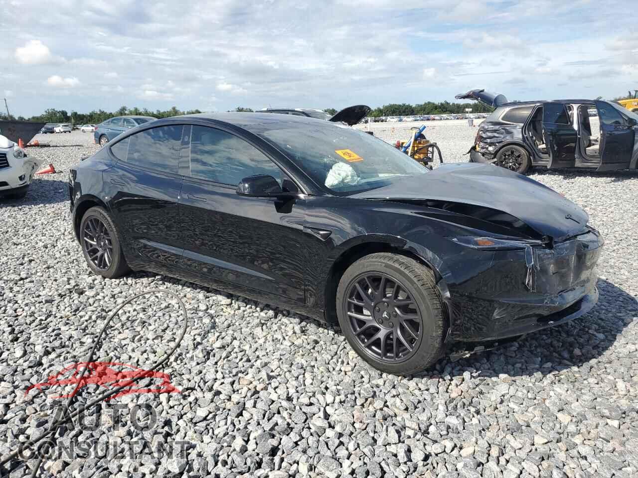 TESLA MODEL 3 2024 - 5YJ3E1EA4RF862805