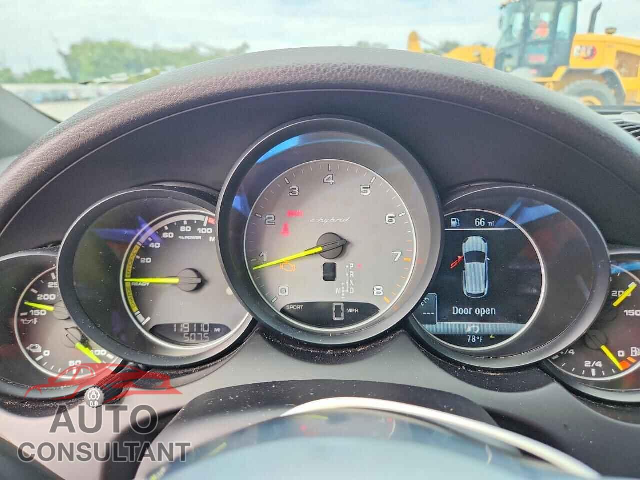 PORSCHE CAYENNE 2016 - WP1AE2A23GLA17559