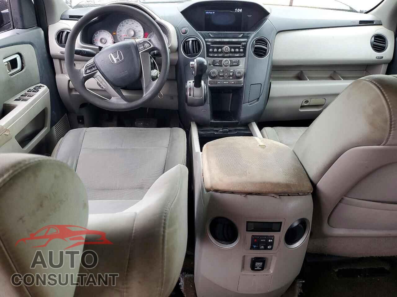 HONDA PILOT 2015 - 5FNYF3H20FB025547