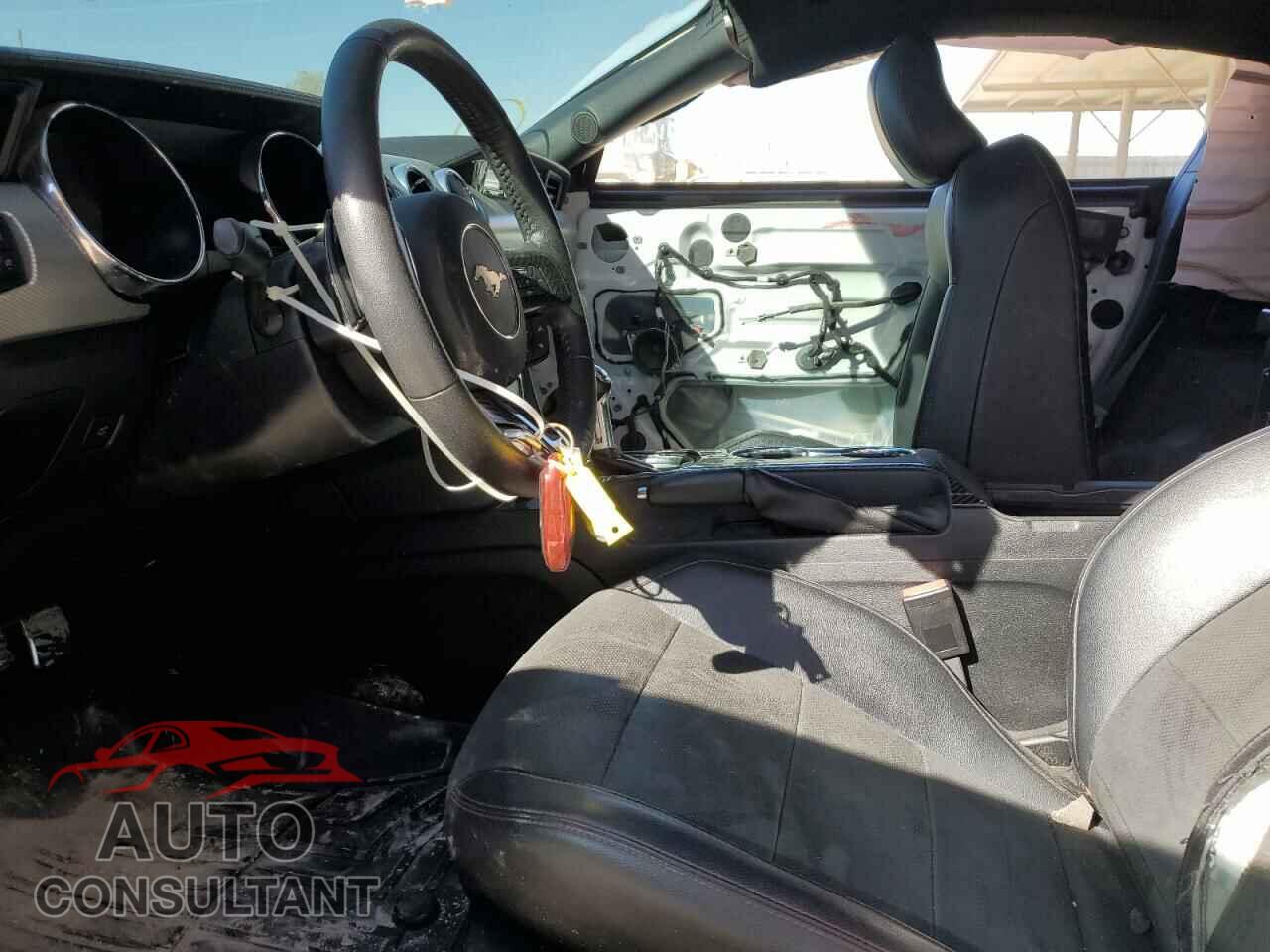 FORD MUSTANG 2017 - 1FA6P8CF0H5203141