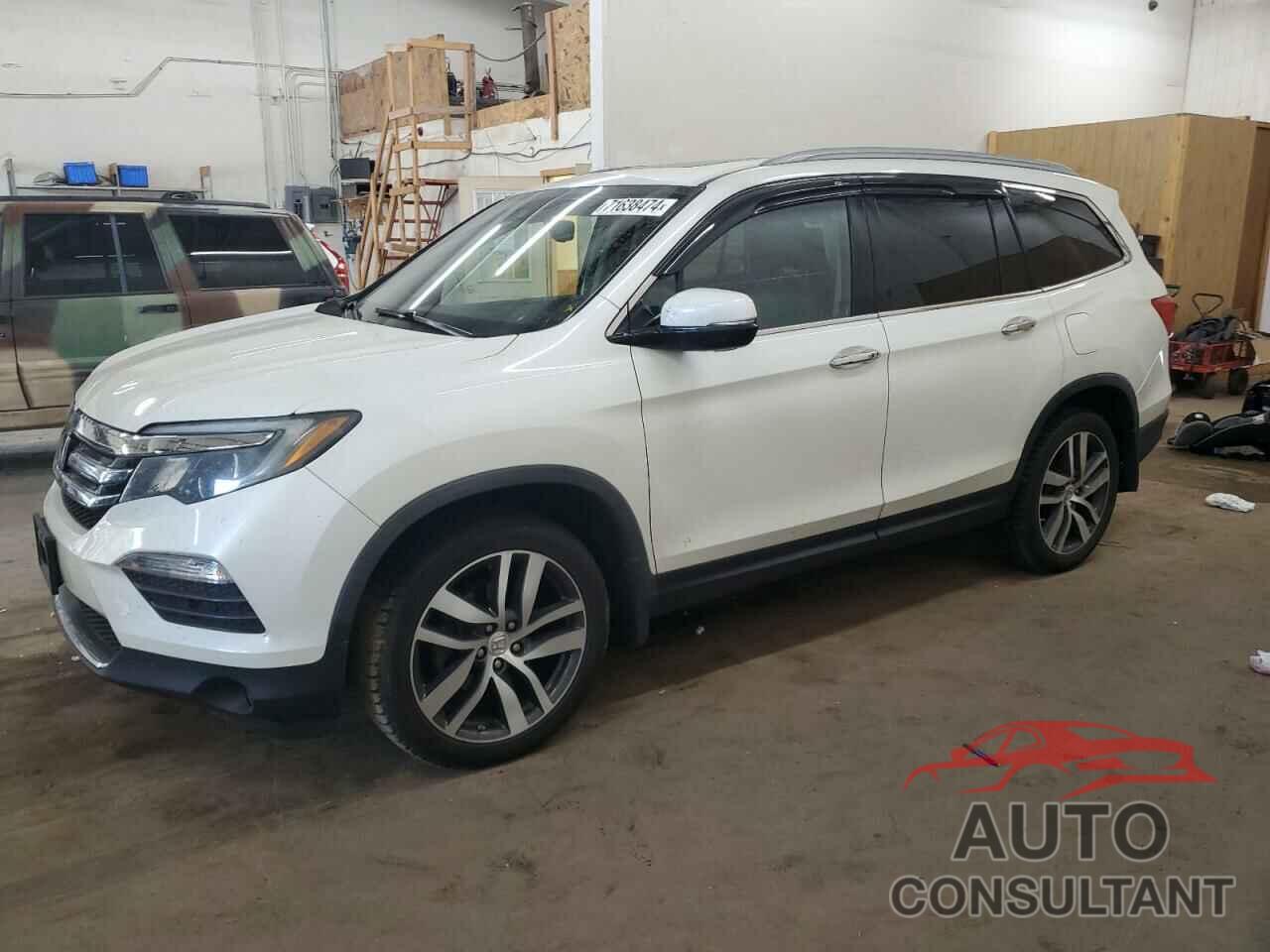 HONDA PILOT 2017 - 5FNYF6H96HB089397