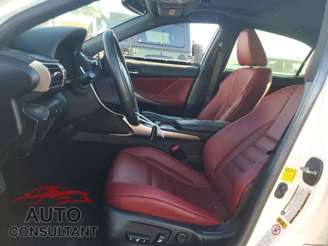 LEXUS IS 2015 - JTHBF1D28F5073121