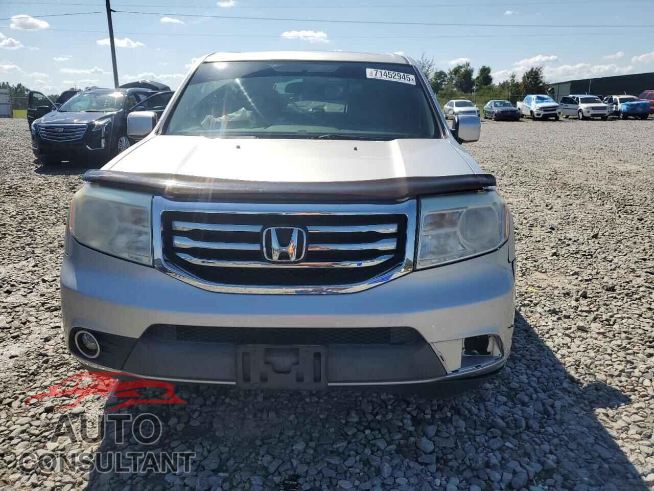 HONDA PILOT 2015 - 5FNYF3H5XFB013027