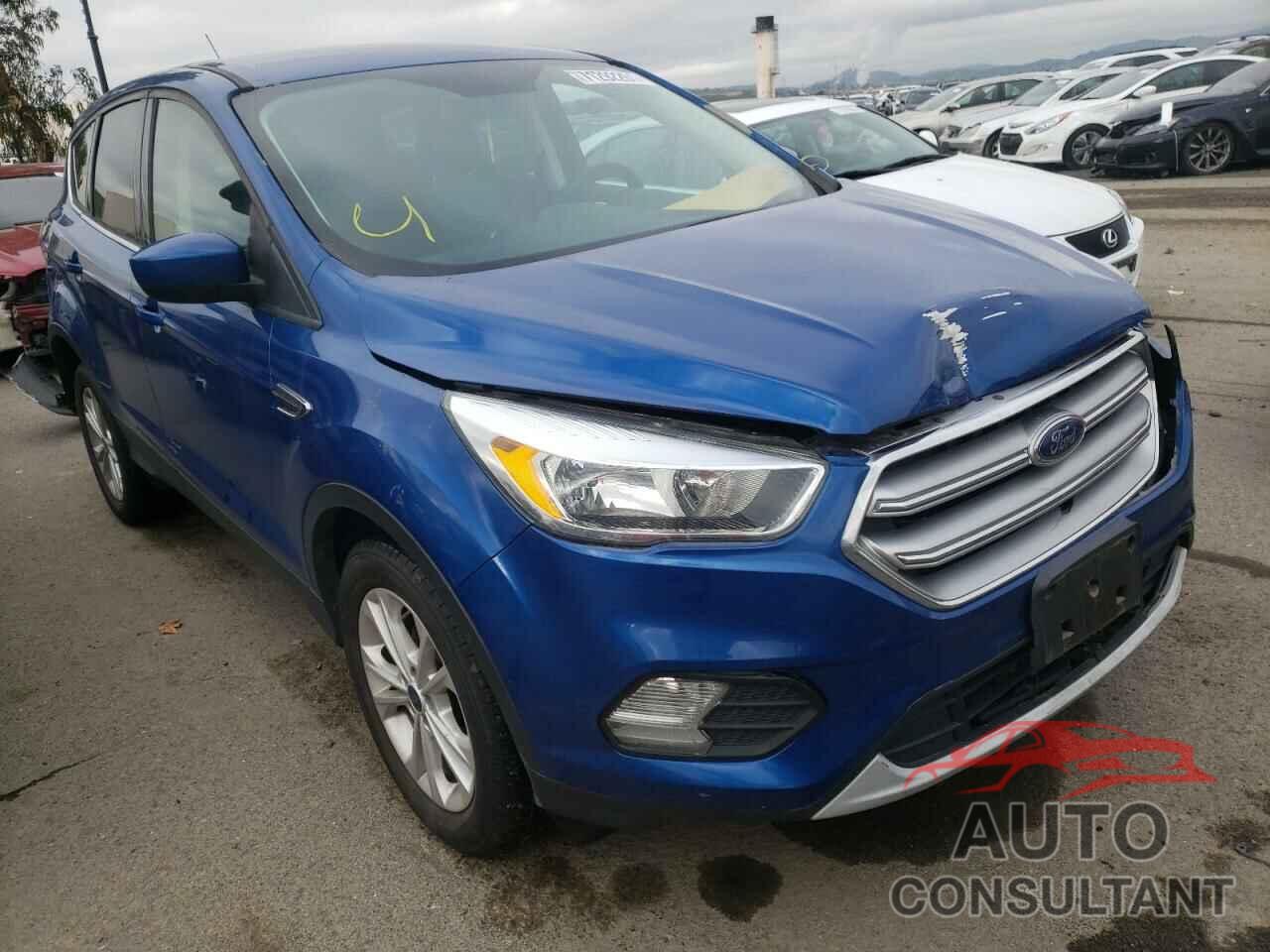 FORD ESCAPE 2017 - 1FMCU0GD3HUA62342