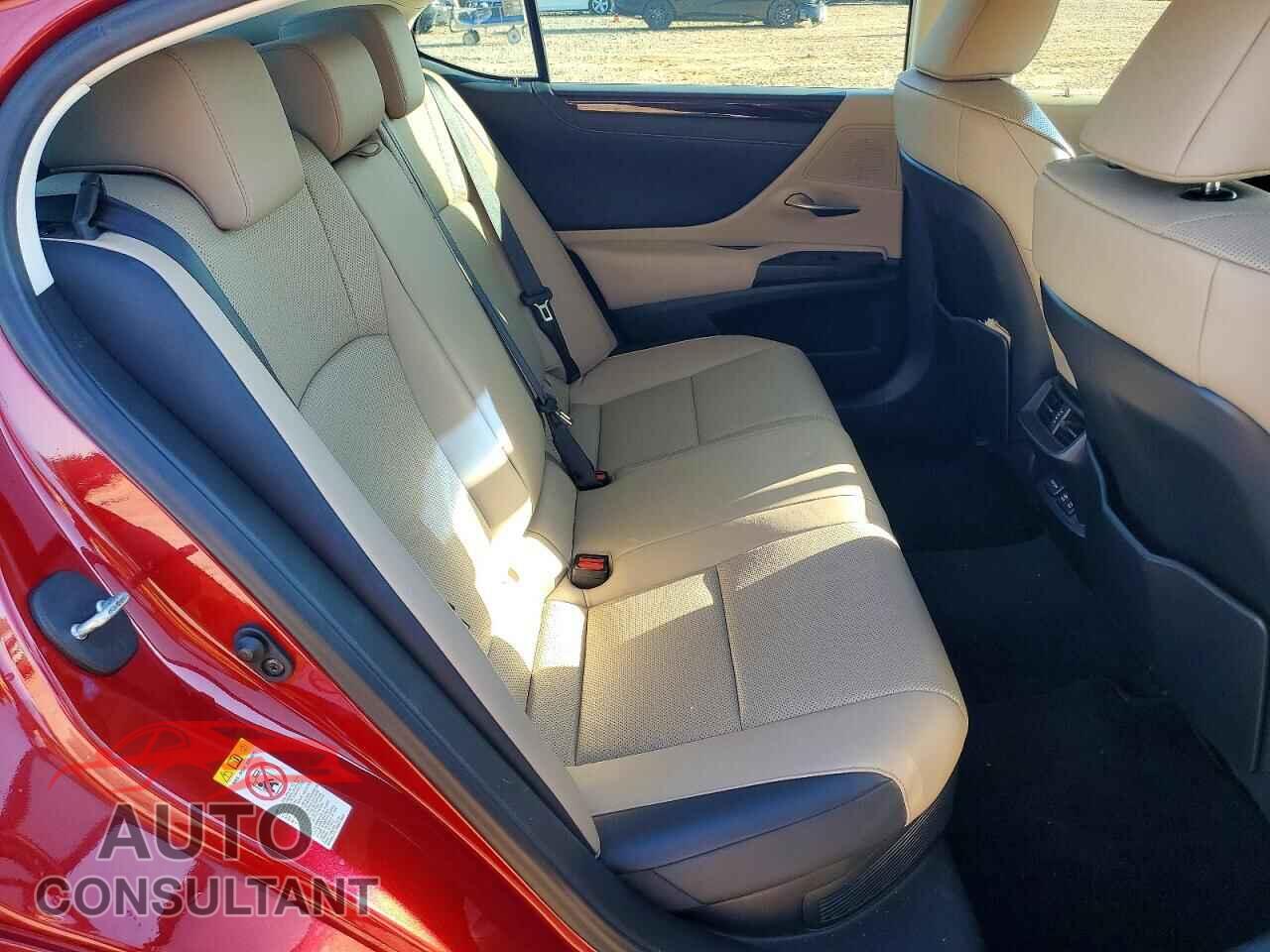 LEXUS ES300 2019 - JTHB21B14K2011197