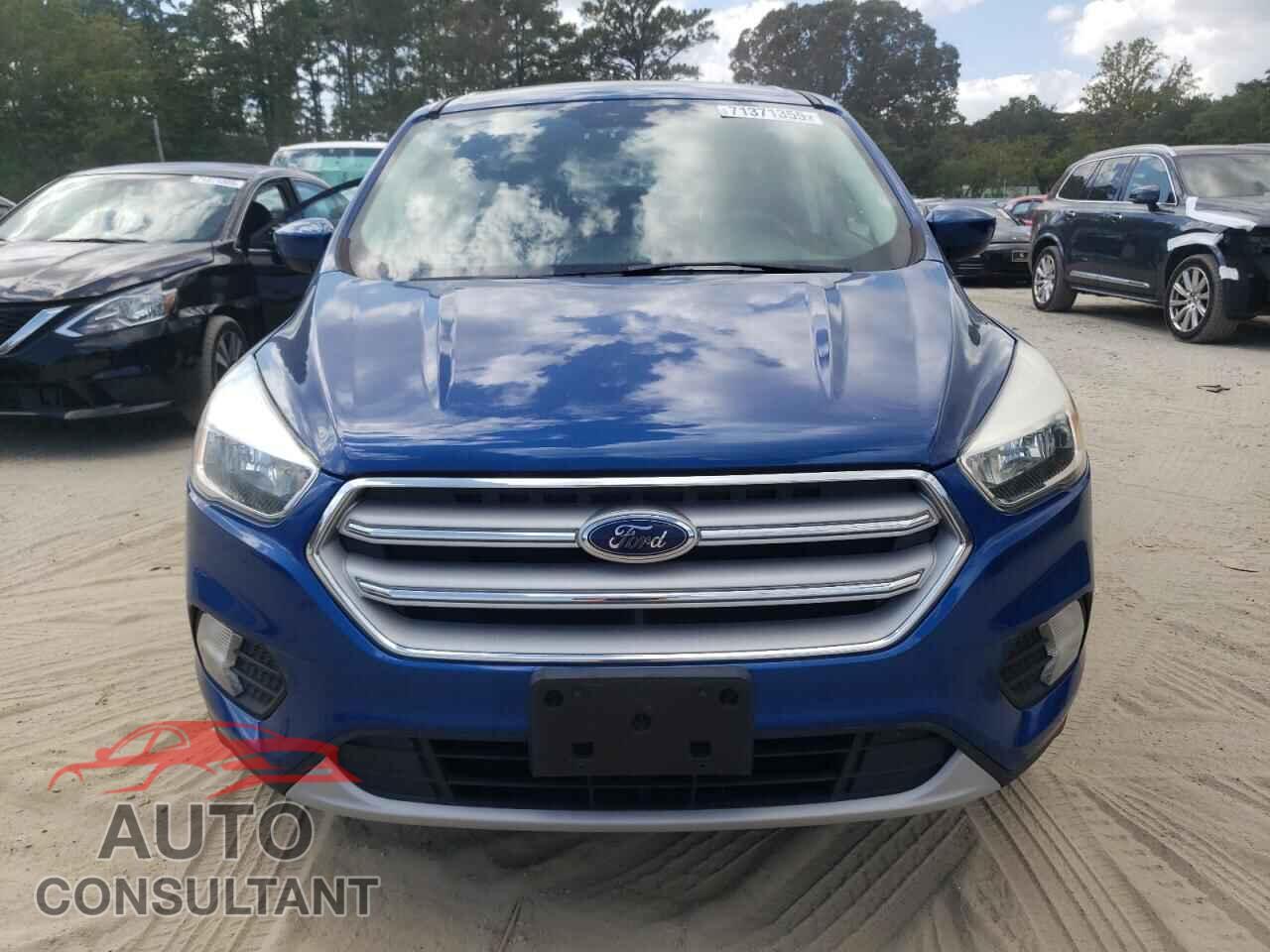 FORD ESCAPE 2017 - 1FMCU9G94HUF03640