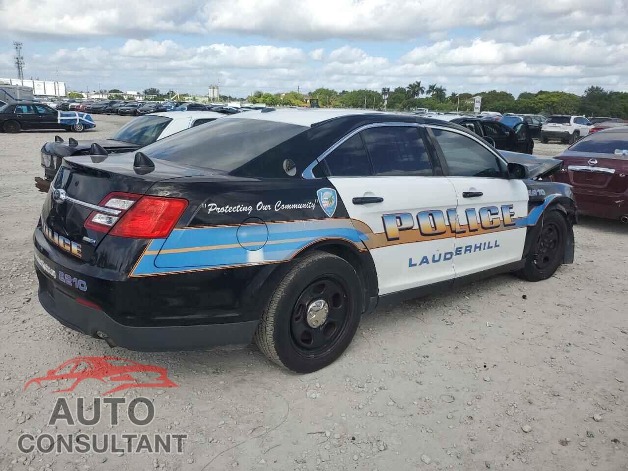 FORD TAURUS 2018 - 1FAHP2MK5JG103287