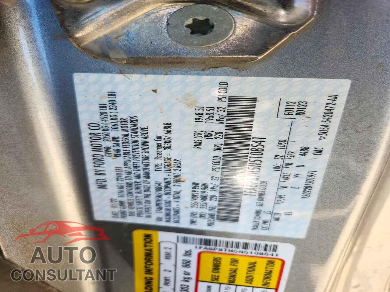 FORD MUSTANG 2022 - 1FA6P8TH5N5108541