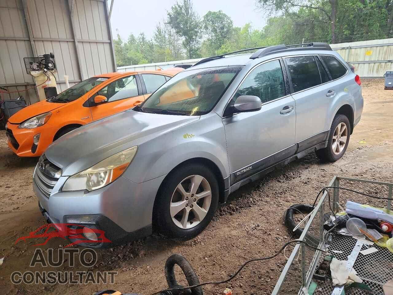 SUBARU OUTBACK 2013 - 4S4BRCBCXD1282957
