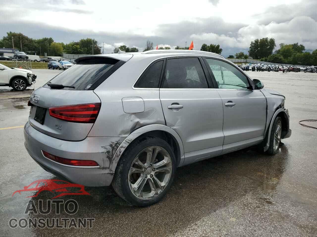 AUDI Q3 2015 - WA1GFCFS7FR012524
