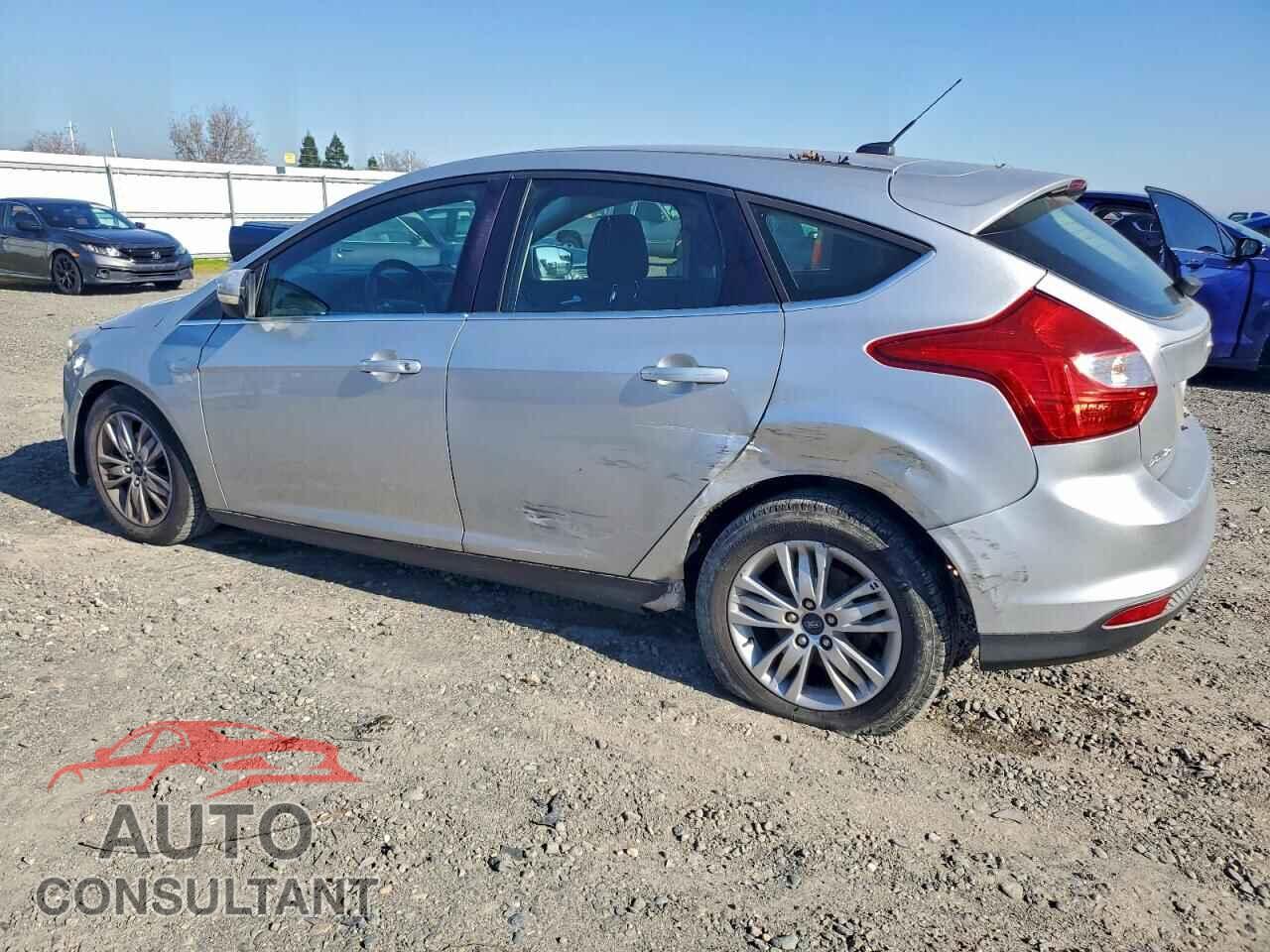 FORD FOCUS 2012 - 1FAHP3M29CL339926