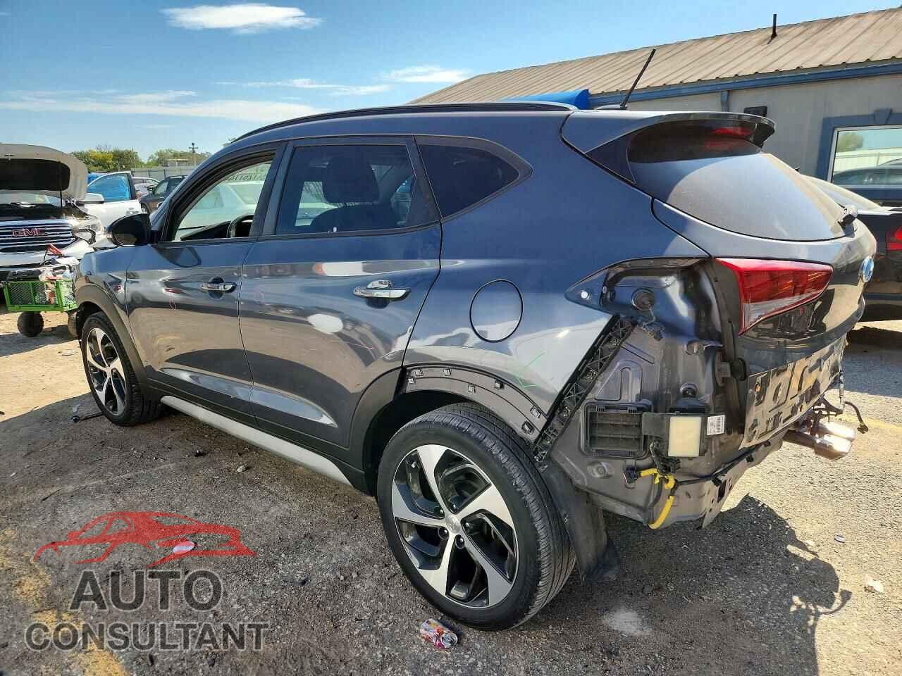 HYUNDAI TUCSON 2017 - KM8J33A28HU557719