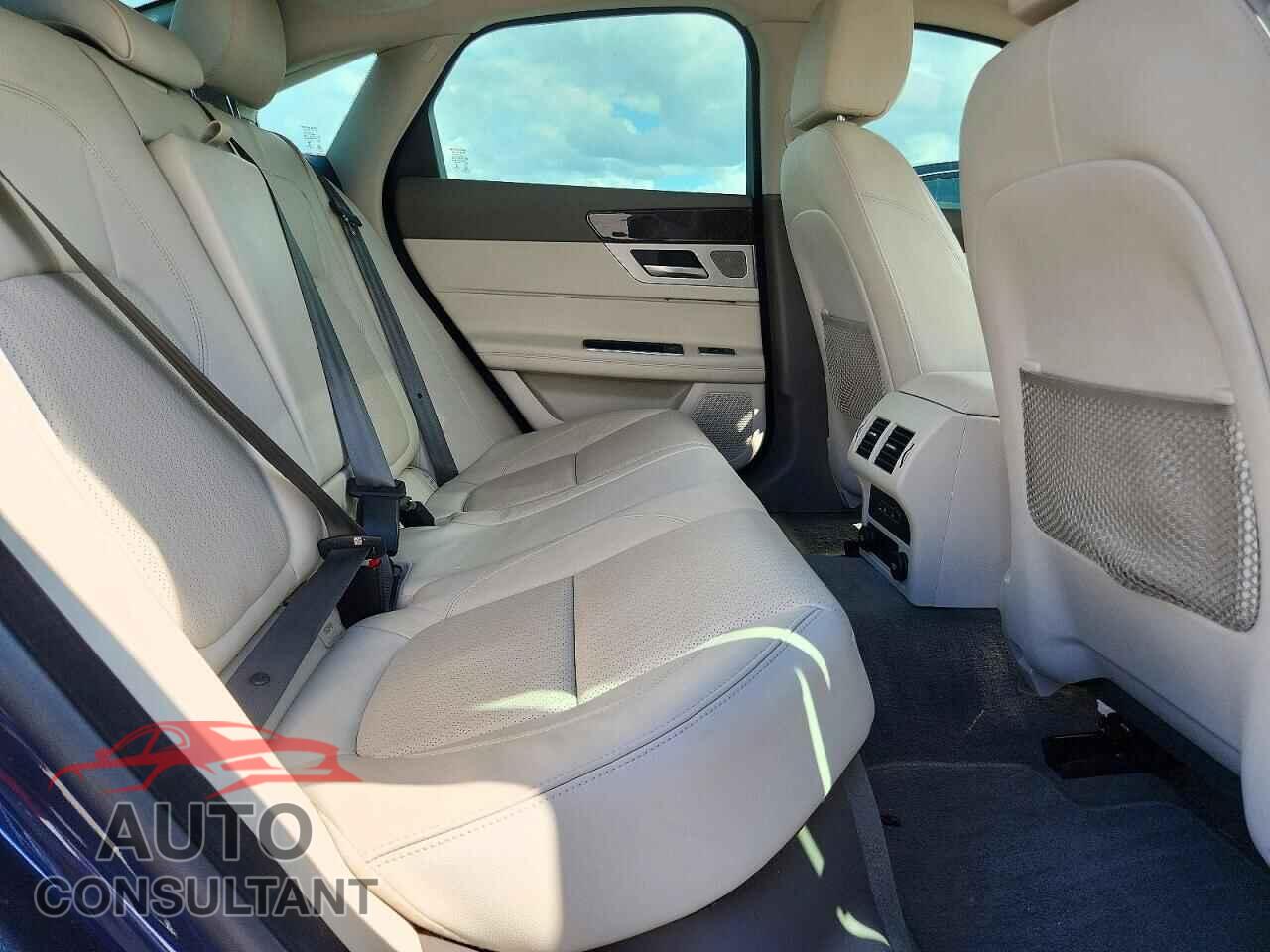 JAGUAR XF 2016 - SAJBE4BV7GCY09984